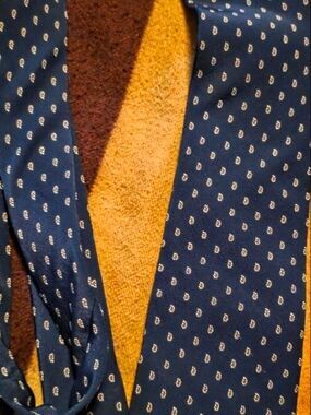4/$67 Deal! Umberto Rossi Vintage Navy Silk Tie